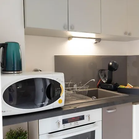 Le Comfy Fonderie Proche Centre Netflix Wifi Apartment
